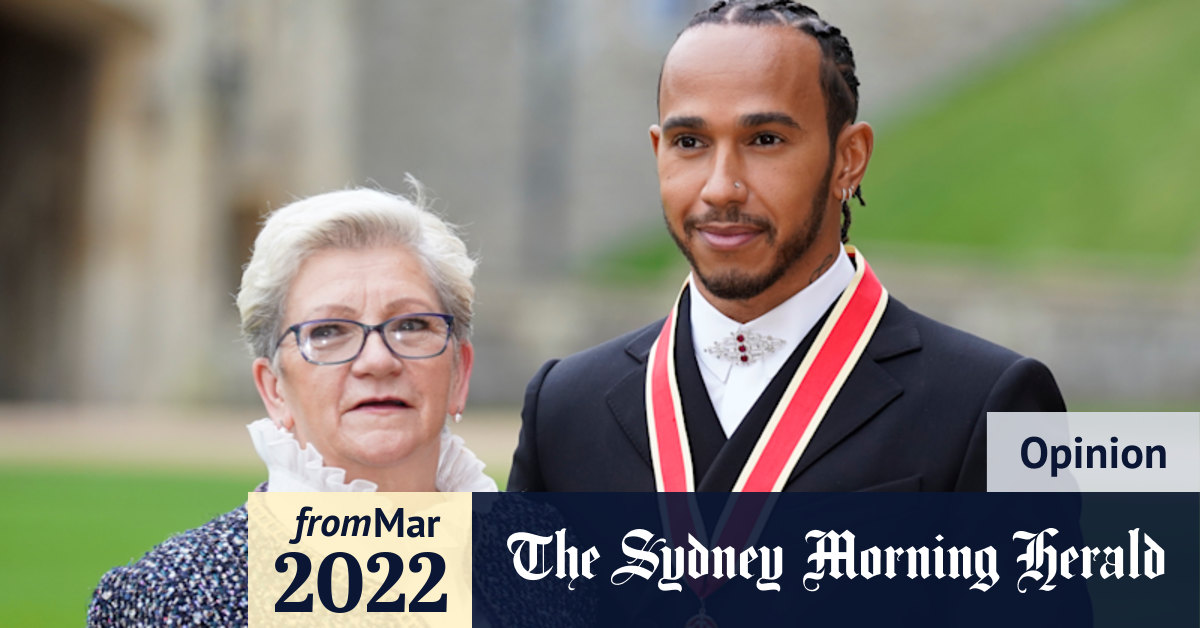 Lewis Hamilton is changing his name to honour his mother